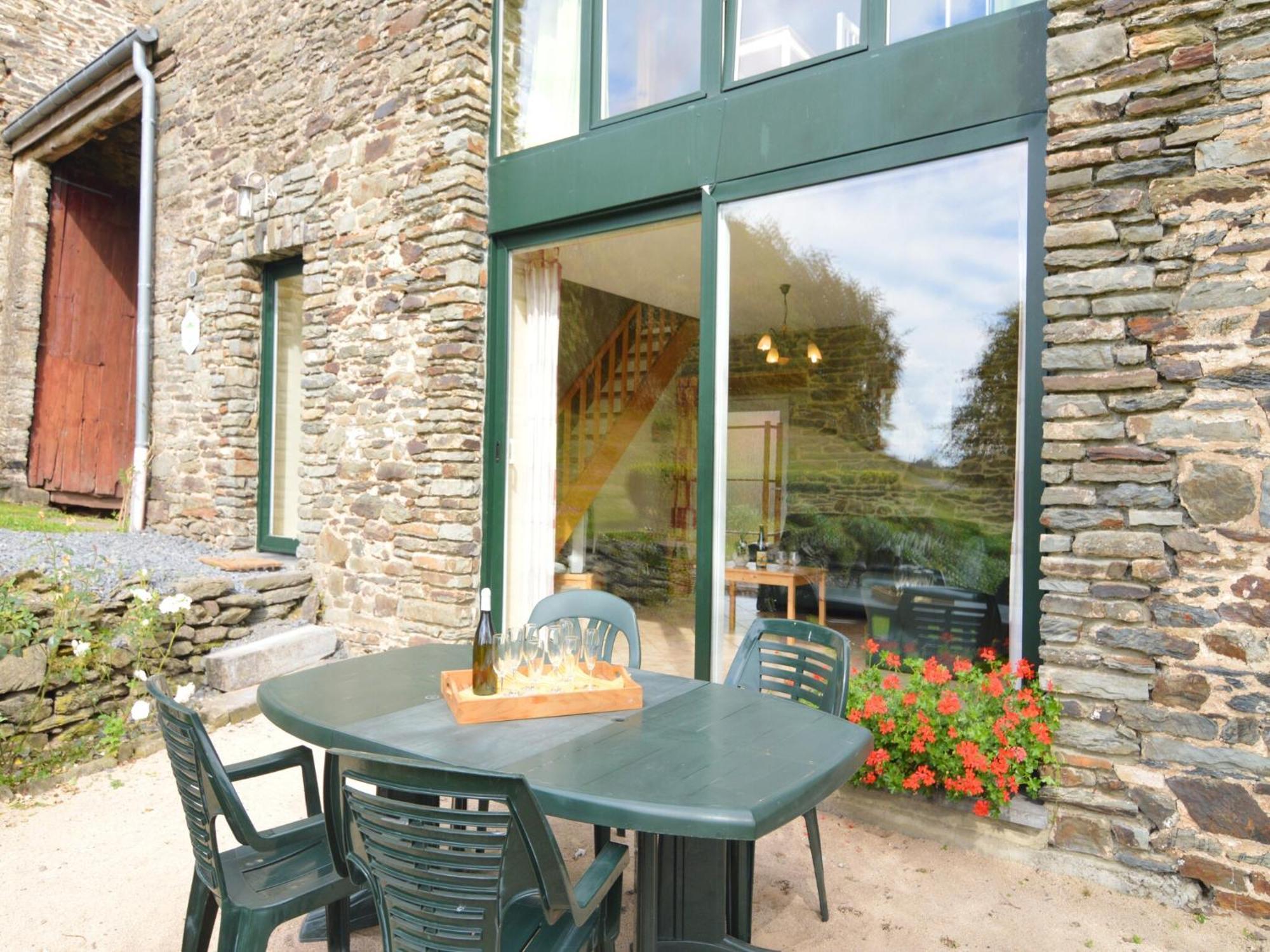 Comfortable Cottage In Neufmoulin With Meadow View Houffalize Exterior foto